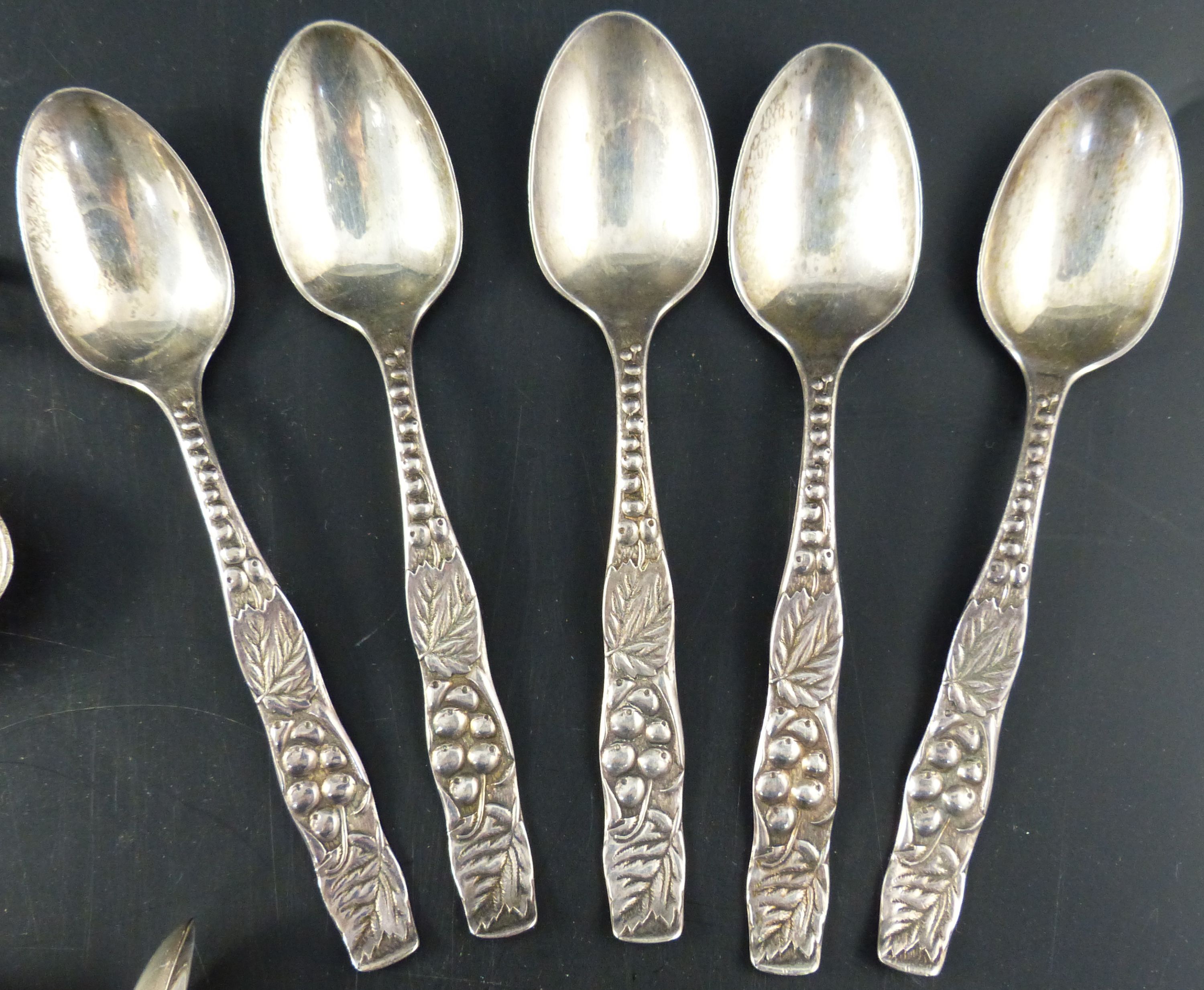 A collection of minor flatware